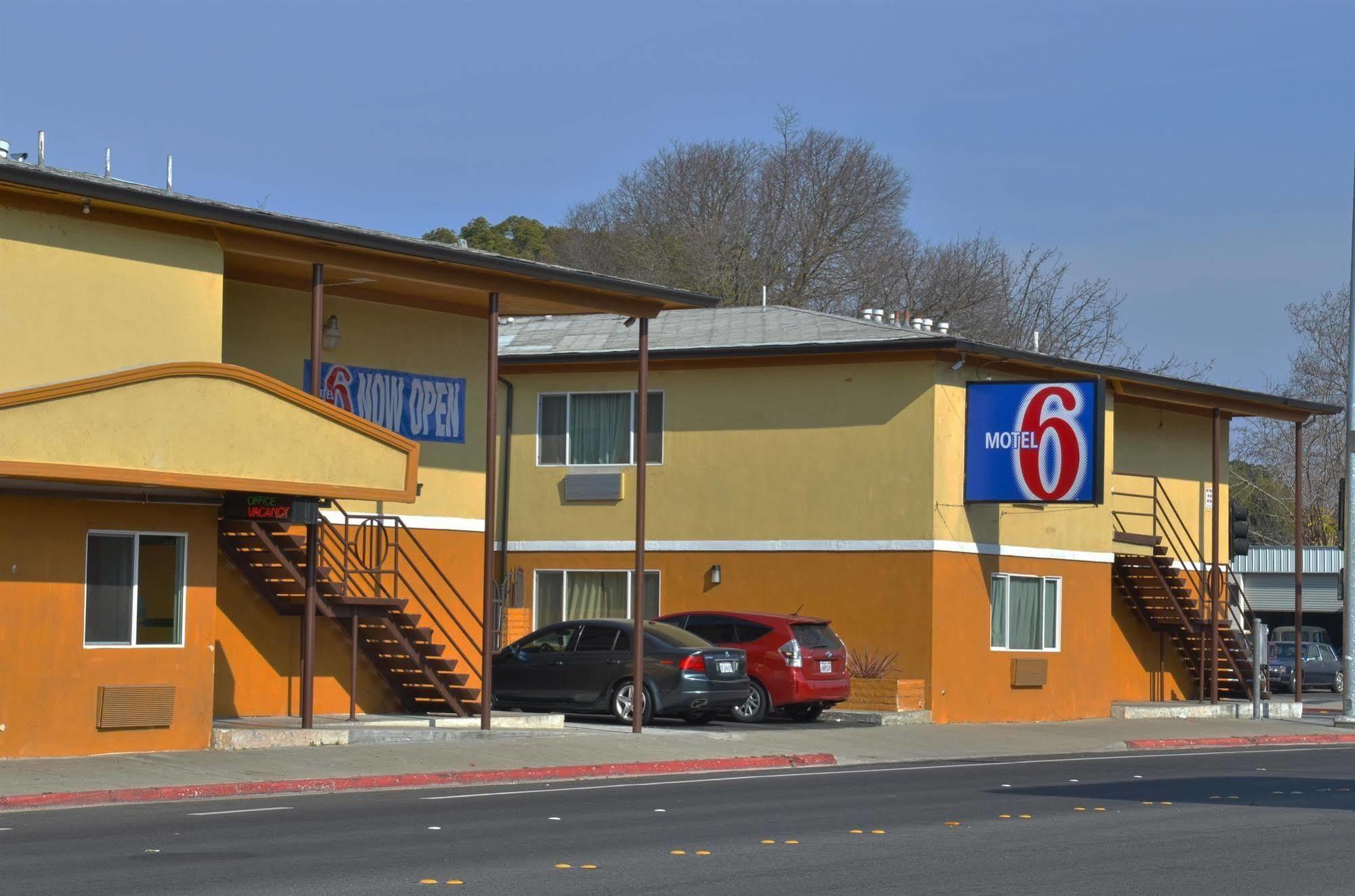 Motel 6-Modesto, Ca - Downtown Exterior foto